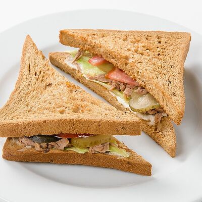 Клаб сэндвич с тунцом в Joys Pizza по цене 159