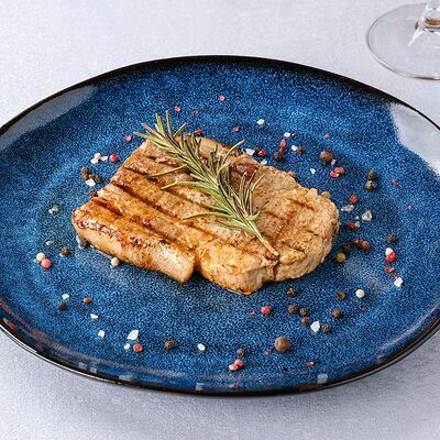 Свиная отбивная на гриле в Халва по цене 565 ₽