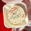 Бенто-торт С днем рождения, любимый, с котикамив Caramel magic моти и бенто по цене 2390