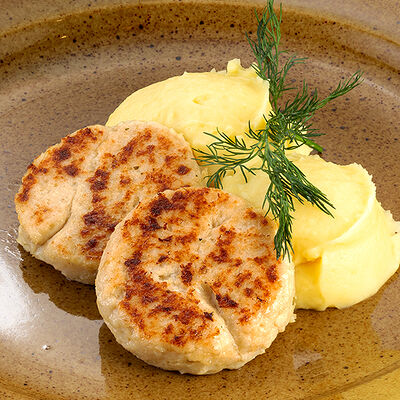 Бизнес-ланч Щучьи котлеты с пюре в Колбасофф по цене 380