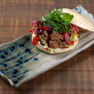 Бао с томленой говядиной в Bao по цене 490 ₽