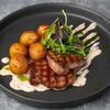 Медальоны из говядины с картофелем бэйби в сливочно-ореховом соусе в Сок Баланс по цене 1350