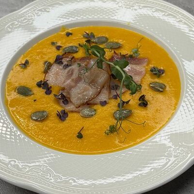 Тыквенный суп с бекономв Брусена по цене 450 ₽