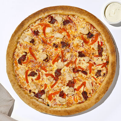 Пицца с курицей и вялеными томатами в Много лосося по цене 420