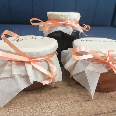 Домашнее варенье Красная смородина с апельсином в CoffeeШа по цене 250 ₽