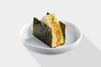 Онигири с Лососем в Панда Маркет по цене 369 ₽