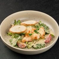 Цезарь с креветками в Игристые