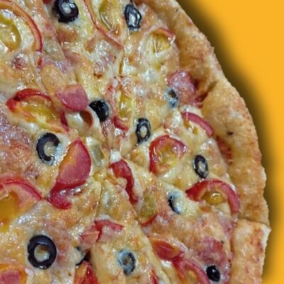 Пицца Мясное ассорти 32 см в ФАРТуна по цене 900 ₽