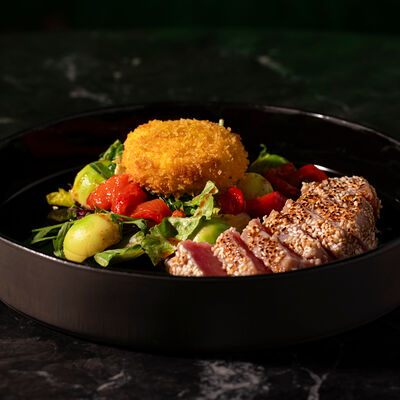 Салат с тунцом и легкой цитрусовой заправкой в Наша хвоя по цене 950 ₽