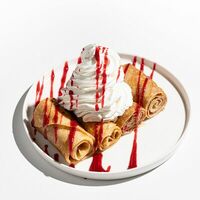 Блинчики свареньем и сливочным кремом в Blinchik