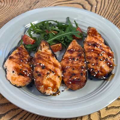 Запеченные мидии в Сакура по цене 770 ₽