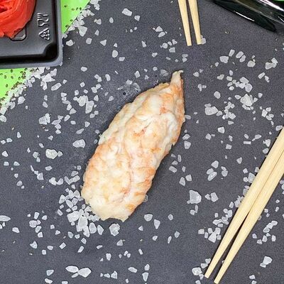 Суши Креветка в Woow Sushi по цене 180 ₽