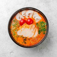 Том ям с курицей в Em Tom Yum