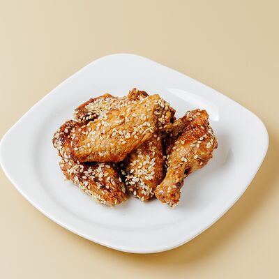 Куриные крылья в соусе терияки в Баранкин по цене 165 ₽