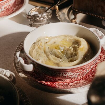 Пюре Робюшон с трюфелем в Salone pasta & bar по цене 650 ₽