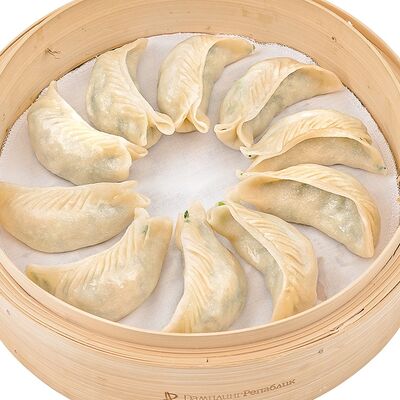 Дамплинги с белой рыбой и зеленью в Дамплинг Репаблик по цене 560 ₽