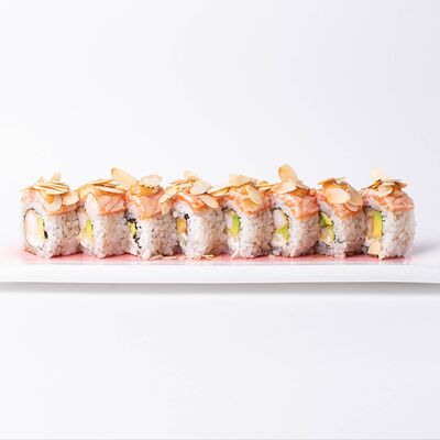 Лосось с миндалем в Lili New Wave Sushi по цене 670 ₽