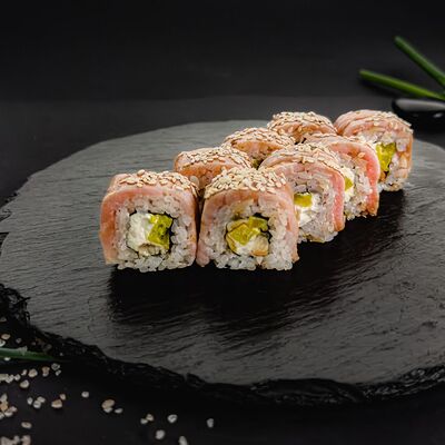 Американский ролл Паленый тунец в Ёжкин ролл по цене 719 ₽