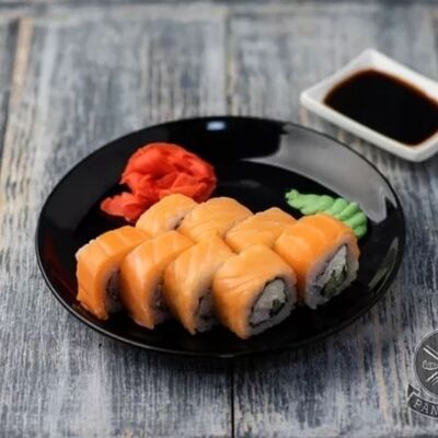 Филадельфия с огурцом в PANORAMA по цене 690 ₽