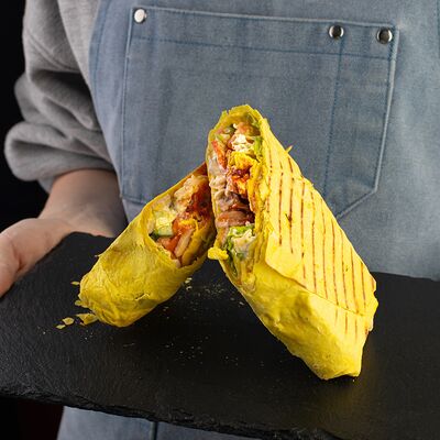 Шаверма с индейкой в Мангал мастер по цене 390 ₽