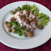 Салат Каприз в Магнолия