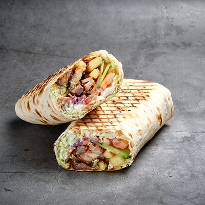 Шаурма фирменная в Doner em по цене 650 ₽