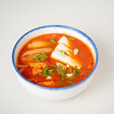 Суп Кимчи в NYUSURI корейская кухня по цене 490 ₽