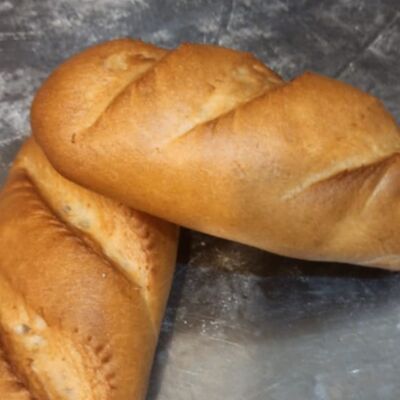 Мини-батон пшеничный в UB-s Кафе & Пекарня по цене 66 ₽