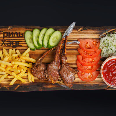 Каре ягнёнка в Гриль Хаус по цене 1390 ₽