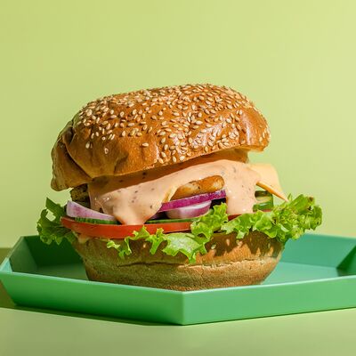 Бургер с курицей в Сушки на макушке по цене 600