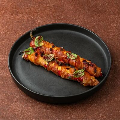 Печеный перец рамиро со сливочным сыром с беконом в Гастробар Дружба по цене 690 ₽