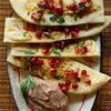 Паштет утиный, лепешка с гранатомв Айна по цене 950