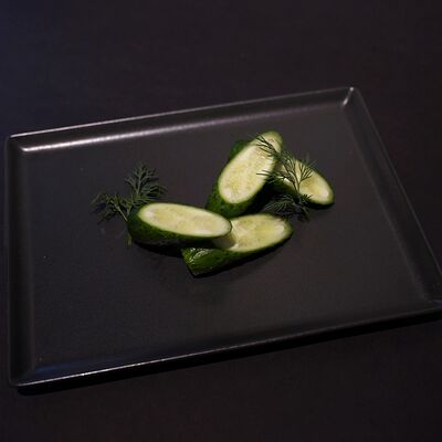 Огурец слабой соли в ЛАЛИКО ГРУЗИНСКАЯ КУХНЯ по цене 360 ₽