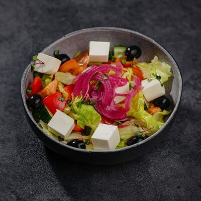 Греческий салат в Marrakesh lounge по цене 450 ₽