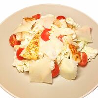 Цезарь с курицей в Tempo Della Pizza