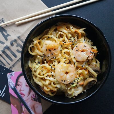 Блюдо №92 Креветки & Удон в Чеддер-Сливках в Капэ по цене 755 ₽