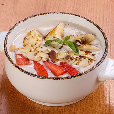 Каша рисовая с бананом в Панчо фактори по цене 350 ₽