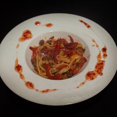 Феттуччине с говядинойв Перец по цене 790 ₽