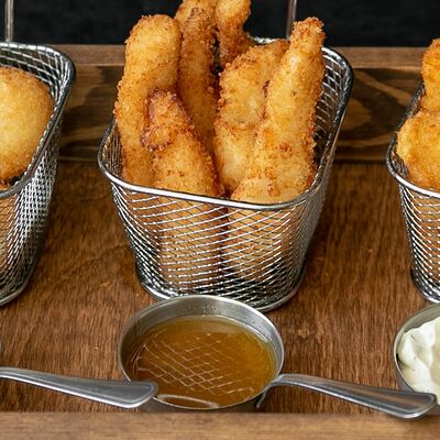 Куриные палочки в Daddys pub по цене 535 ₽