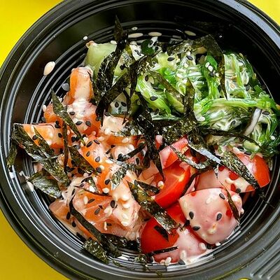 Поке с лососем в Bananapizza по цене 280 ₽