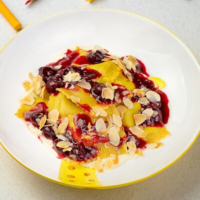 Равиоли с вишней в Круассан-кафе по цене 430 ₽