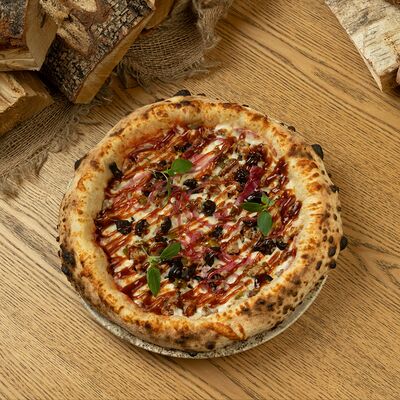 Пицца Мясной пир в Печь по цене 690 ₽