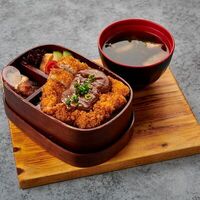 Бенто Катцу с курицей в Japan Corner