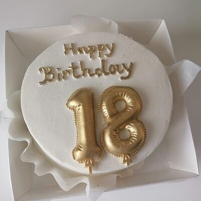 Бенто-торт Happy birthday c шоколадными цифрами в Амрита по цене 1900 ₽