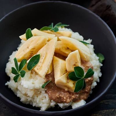 Каша с бананом и арахисовой пастой в Voodoo bar по цене 440 ₽