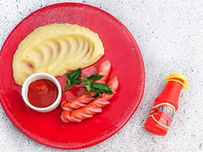 Сосиски (жареные или отварные) с пюре в Mojo по цене 240