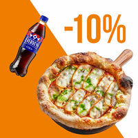 Сальсичча и Evervess-кола в Перчини