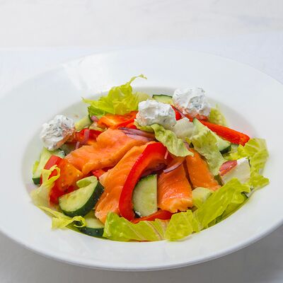 Салат с сёмгой в Kontrast Bijou по цене 360 ₽