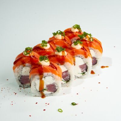 Копчёная Филадельфия с тунцом (8 шт.) в ЁБИСАН по цене 1489 ₽