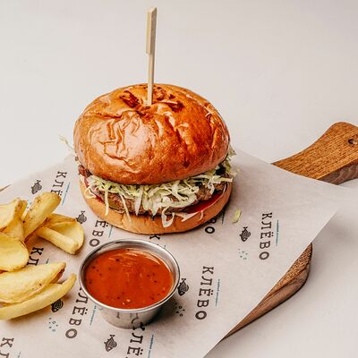 Клевый мясной бургер в Клёво по цене 1470 ₽